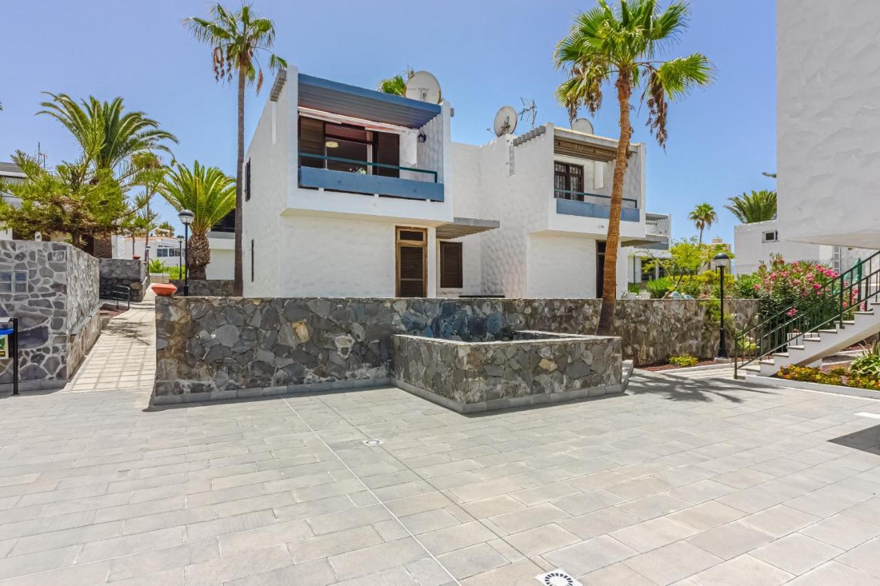 Apartment Apart America - 150 Meters From The Beach, Free Wi-Fi Arona  Exterior photo