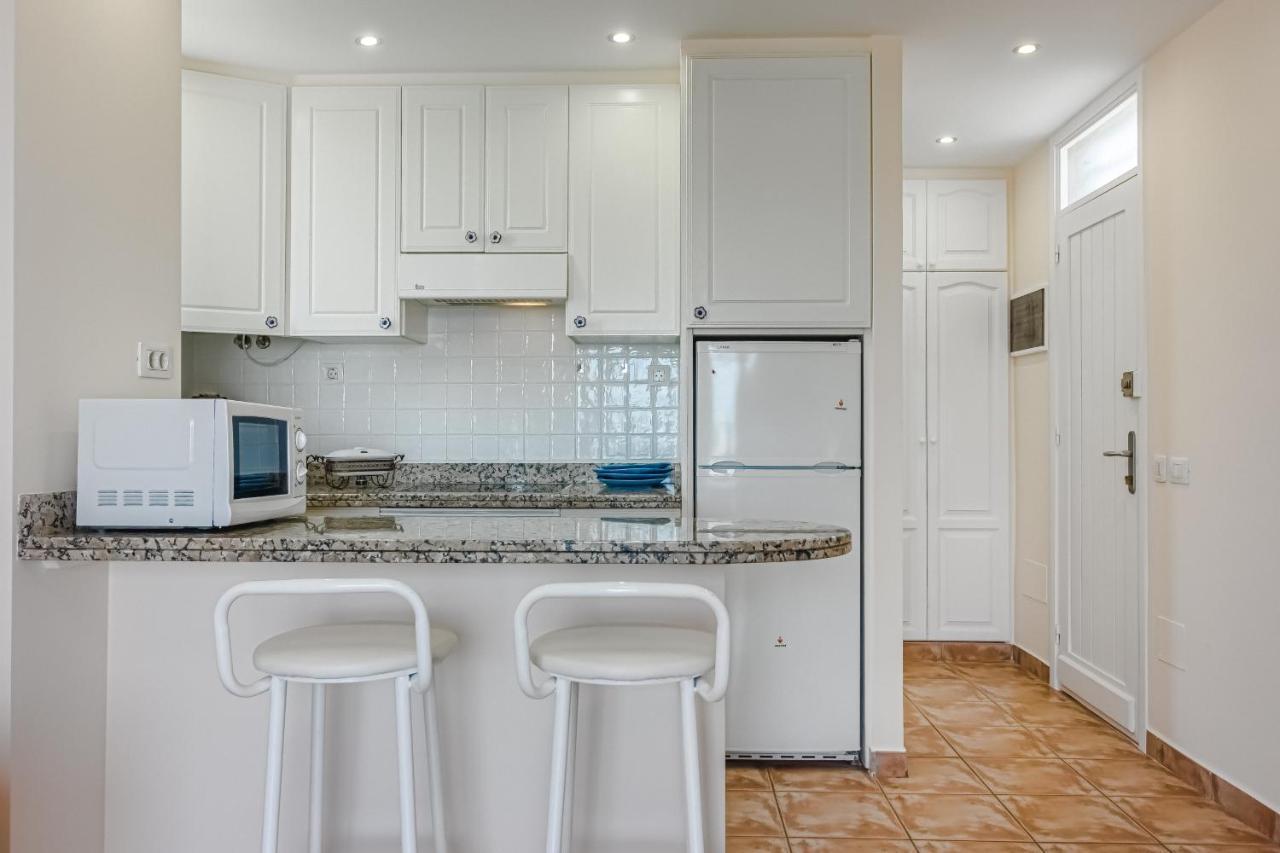Apartment Apart America - 150 Meters From The Beach, Free Wi-Fi Arona  Exterior photo